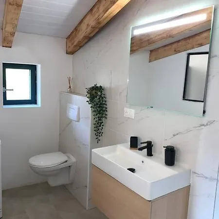 בית נופש Caseddu Au Coeur Du Village מונאצ'ה-ד'אולן